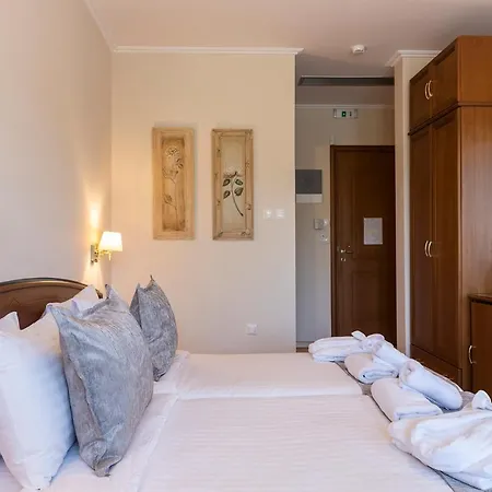 Xenios Dias Boutique Otel 3*